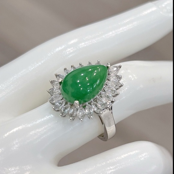 Burmese Green Jade White Topaz Sterling Silver Ring - Picture 6 of 10